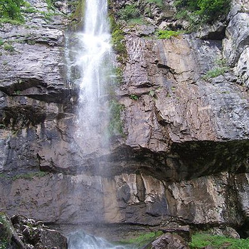 водопад Боров камък